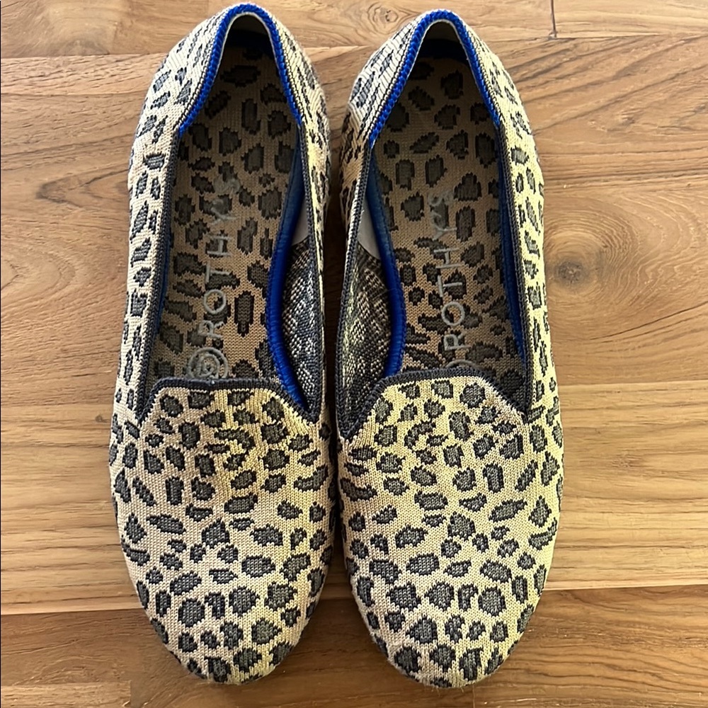 Rothy's Tan and Black Leopard Print Flats Size 6.5 EUC
